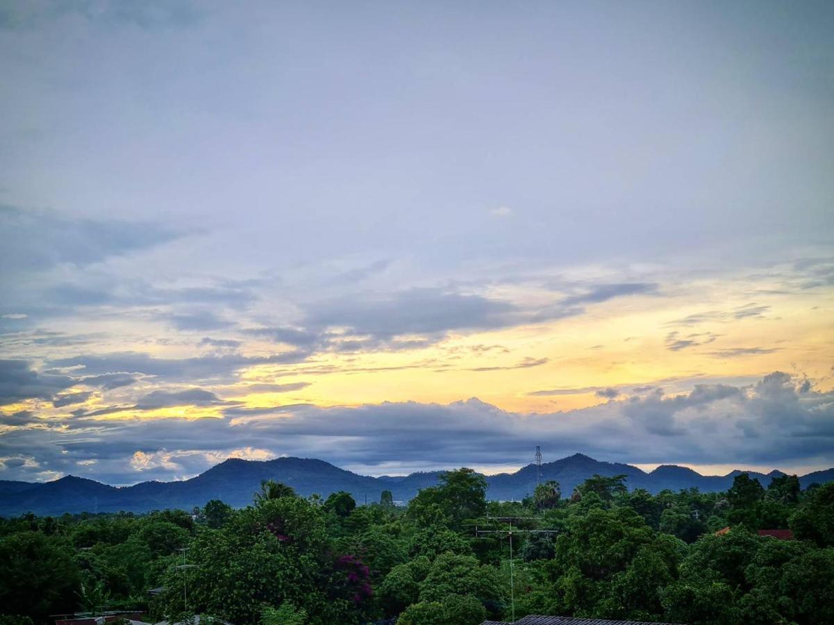 Lemae Residence เลอเม เรสซิเดนซ์ อำเภอเขาย้อย เพชรบุรี Ban Huai Krathaek Dış mekan fotoğraf